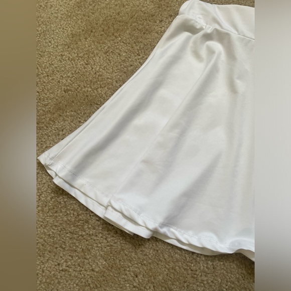 Basic All White Mini Skirt - Picture 3 of 5